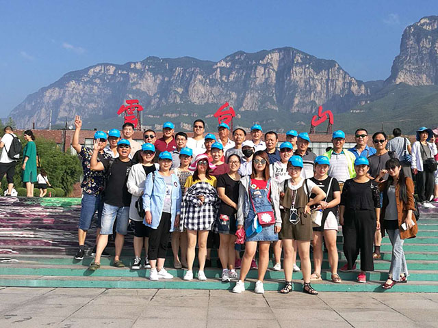 公司组织员工外出旅游观光